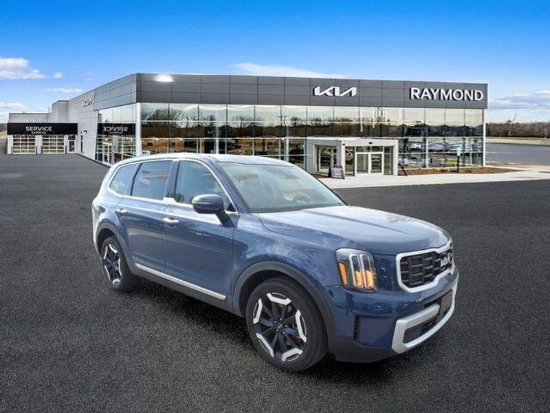 Used 2024 Kia Telluride SImage 11