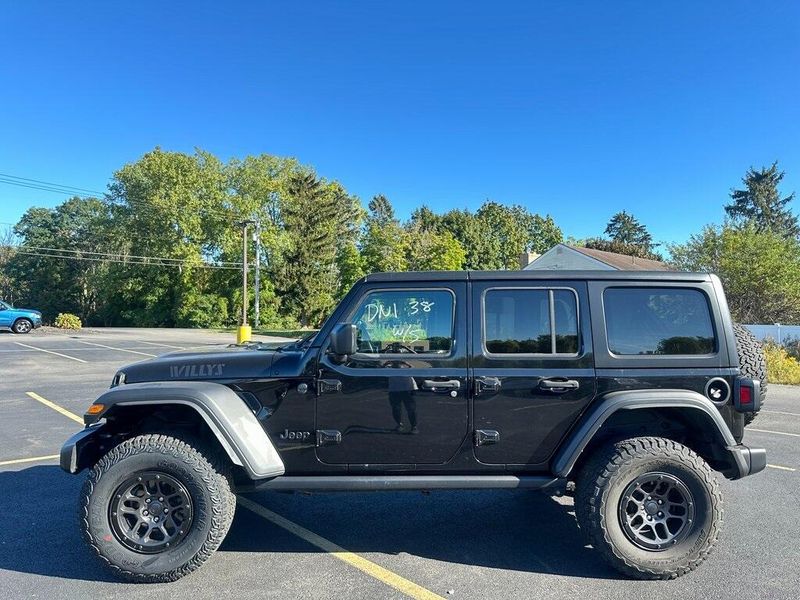 2023 Jeep Wrangler Willys photo 2