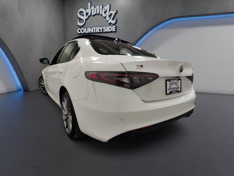 Used 2024 Alfa Romeo Giulia Ti AWD w/Sunroof/NavImage 13