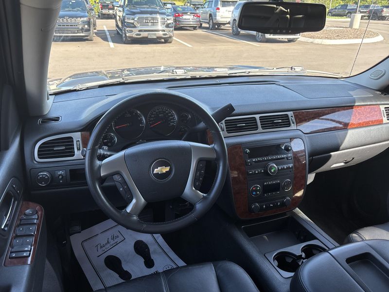 Used 2012 Chevrolet Avalanche 1500 LTImage 9