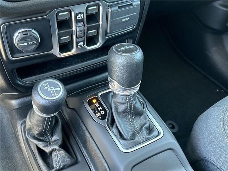 2024 Jeep Gladiator Sport S 4x4Image 21