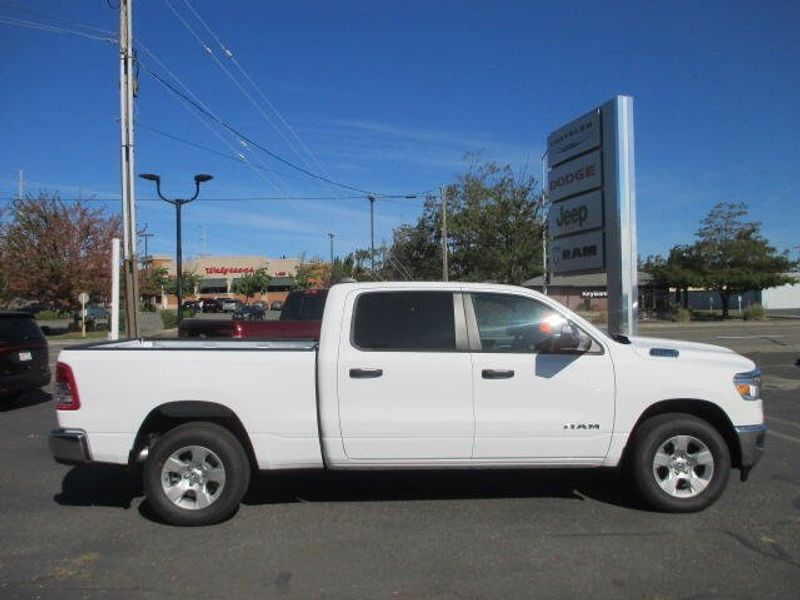 2024 RAM 1500 Big Horn Crew Cab 4x4 6