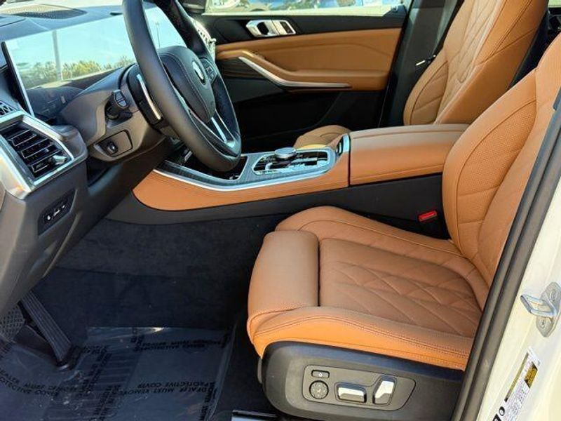 New 2026 BMW X5 xDrive40iImage 16