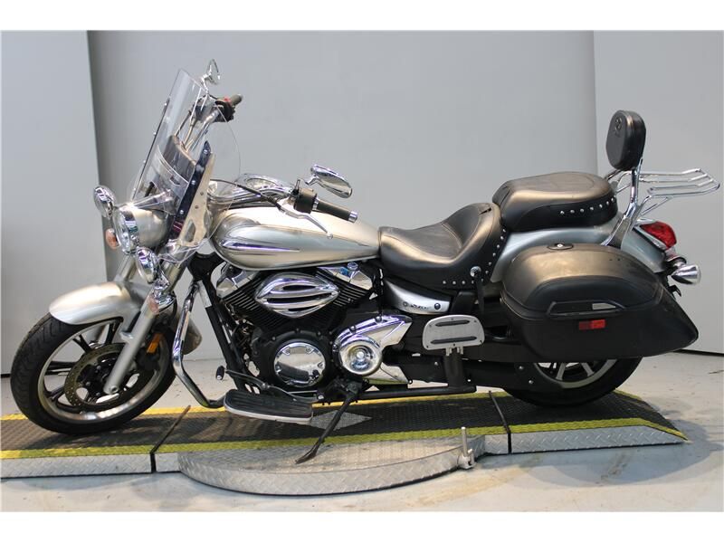 Used 2009 Yamaha V STAR 950 Image 2
