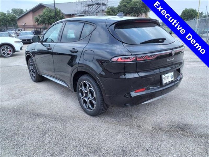 2024 Alfa Romeo Tonale Ti in a Alfa Black exterior color and Tan/Blackinterior. Northside Imports Houston 281-475-4549 northsideimportshouston.com 