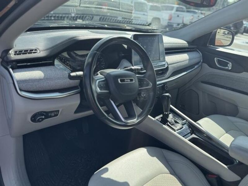 2022 Jeep Compass LatitudeImage 10