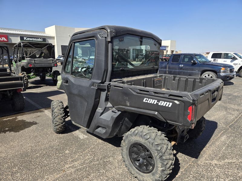 2021 Can-Am DEFENDER DPS CAB HD8Image 4