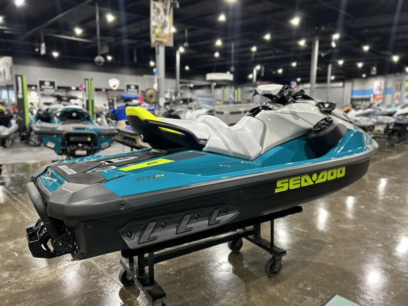 New 2025 Sea-Doo GTI SE 170 (SOUND SYSTEM) Image 24