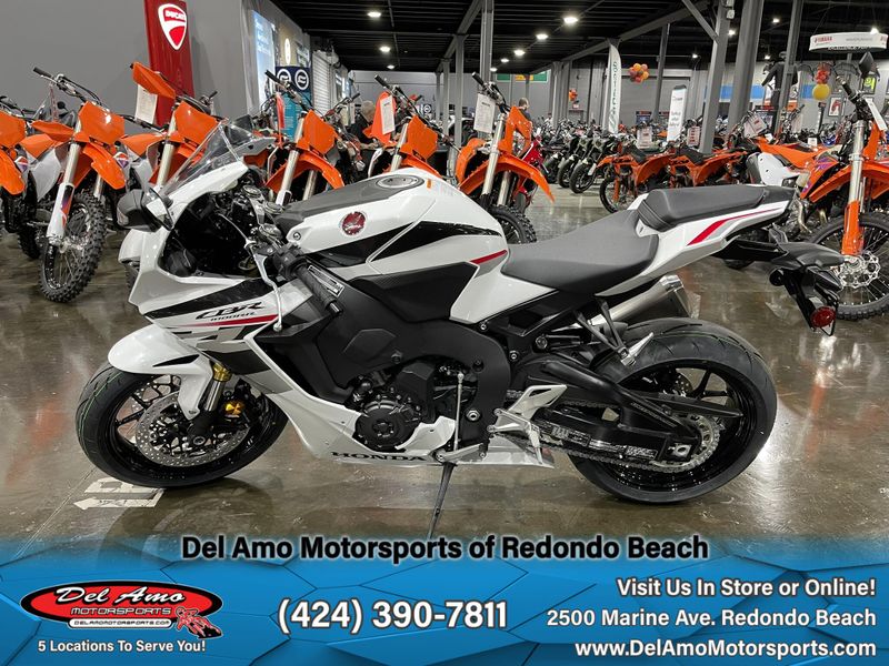 2025 Honda CBR1000RRImage 17