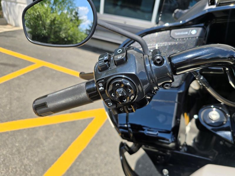 Used 2024 Harley-Davidson FLTRXSTSE Road Glide ST Image 9