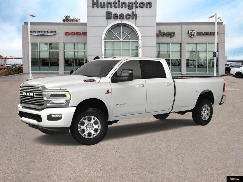 2024 RAM 3500 Laramie Crew Cab 4x4 LongImage 2