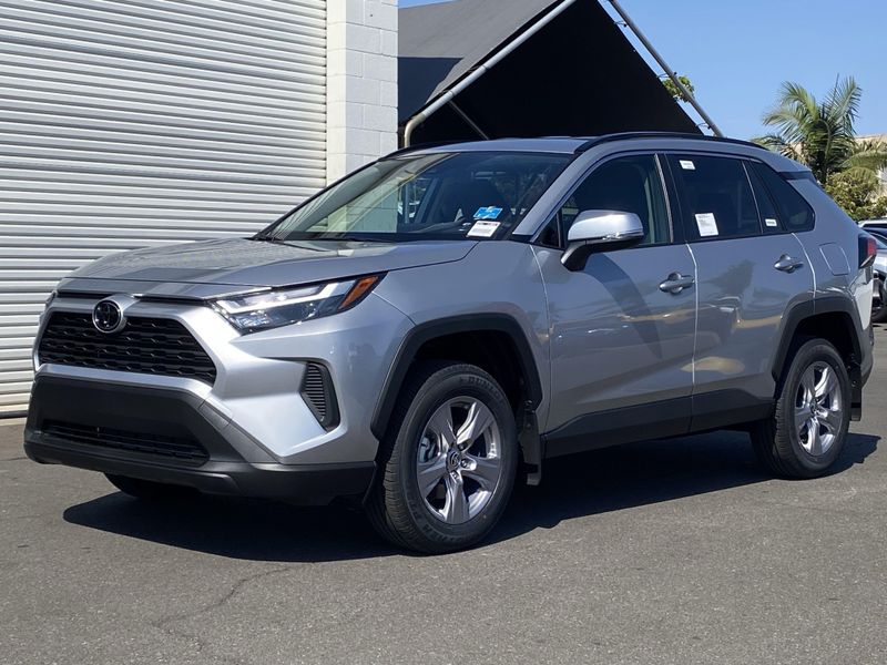 New 2025 Toyota RAV4 XLEImage 6