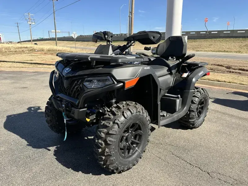 2025 CFMOTO CFORCE 600 TOURING NEBULA BLACK Image 2