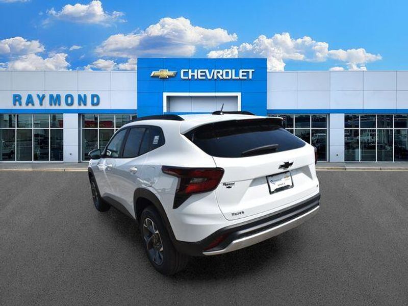 New 2026 Chevrolet Trax LTImage 6