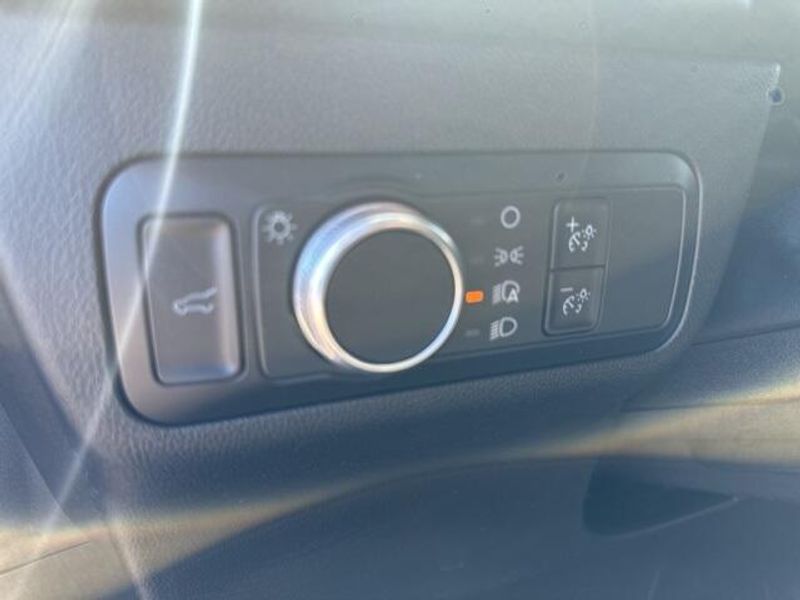 2022 Ford Escape SEImage 22