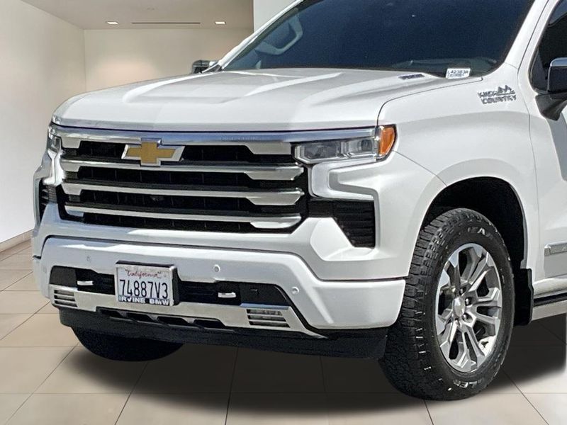 2023 Chevrolet Silverado 1500 High CountryImage 10