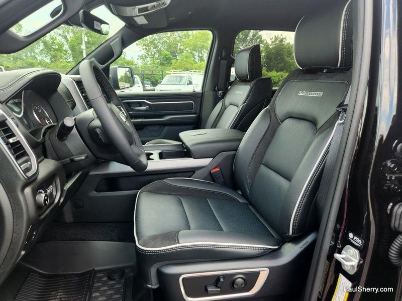 New 2025 RAM 1500 Laramie Crew Cab 4x4 5