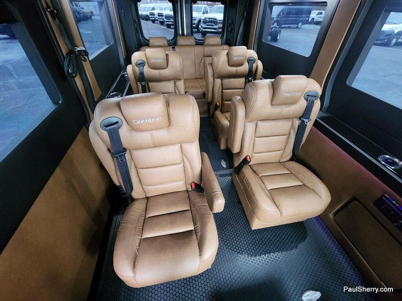 New 2024 RAM Promaster 2500 Slt+ Window Van High Roof 159' Wb