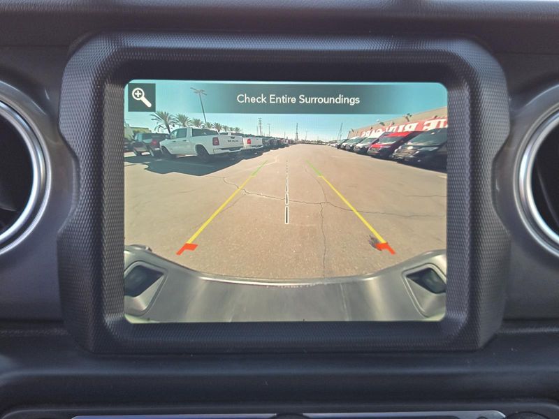 Used 2022 Jeep Gladiator Overland 4x4