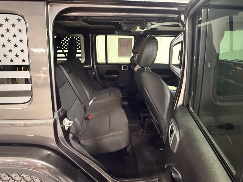 Used 2021 Jeep Wrangler Unlimited RubiconImage 9