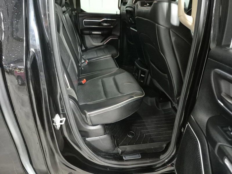 2019 RAM 1500 LaramieImage 10