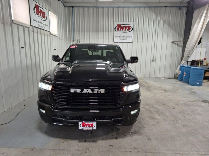 2025 RAM 1500 Laramie Crew Cab 4x4 5