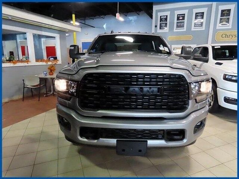 2024 RAM 2500 Big HornImage 2