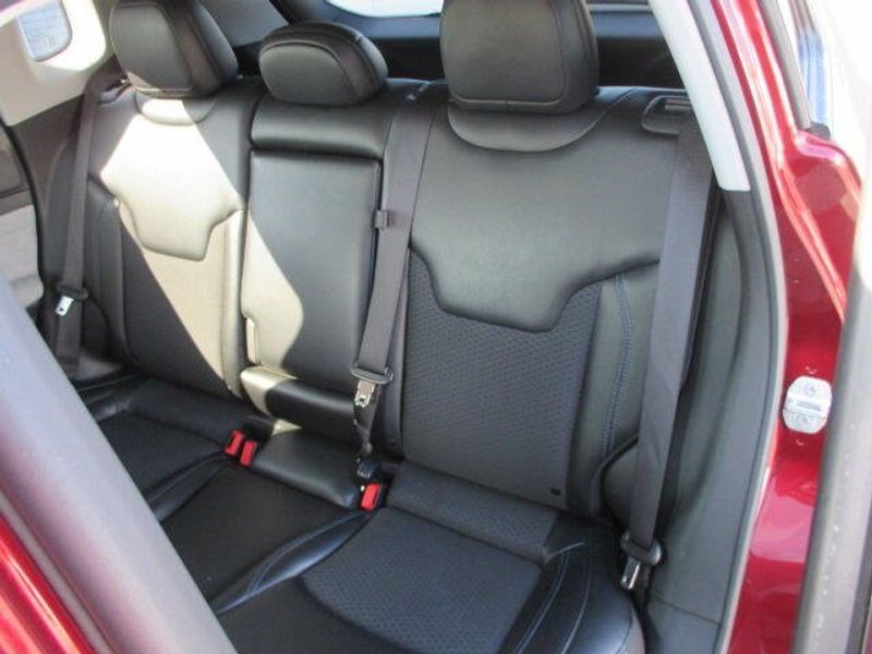 Used 2022 Jeep Compass LatitudeImage 21