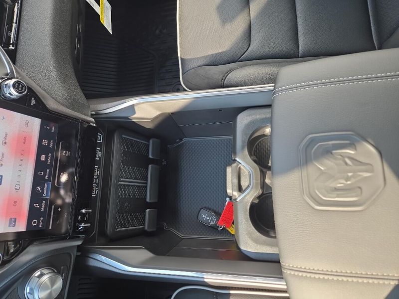 2026 Ram 1500 Laramie photo 15