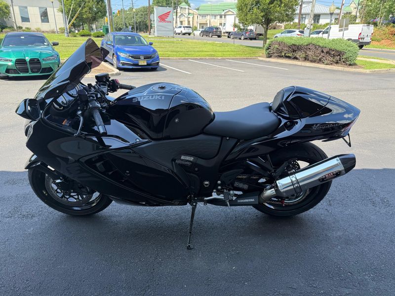 2025 Suzuki Hayabusa 1340Image 2