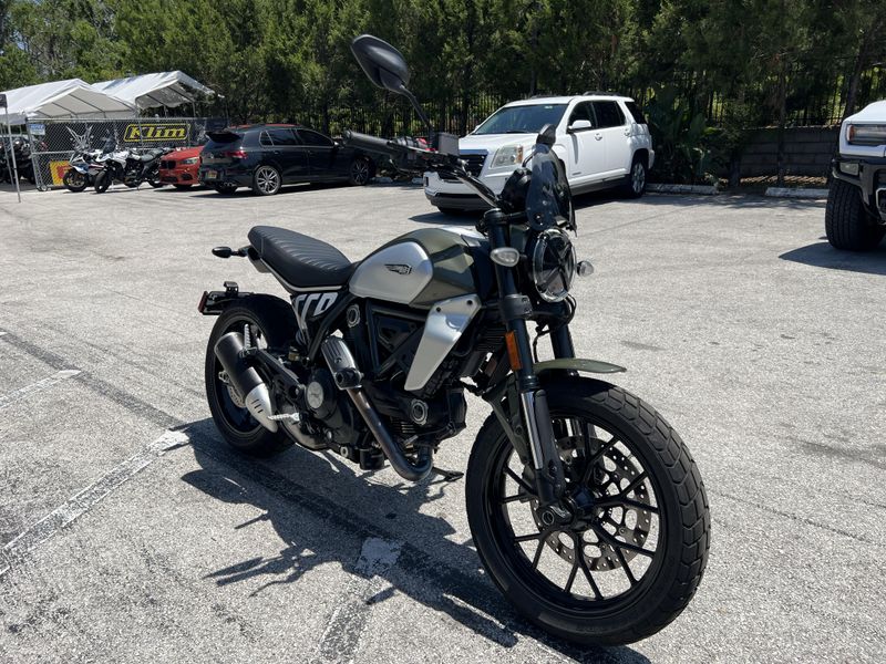 2023 Ducati Scrambler Icon 