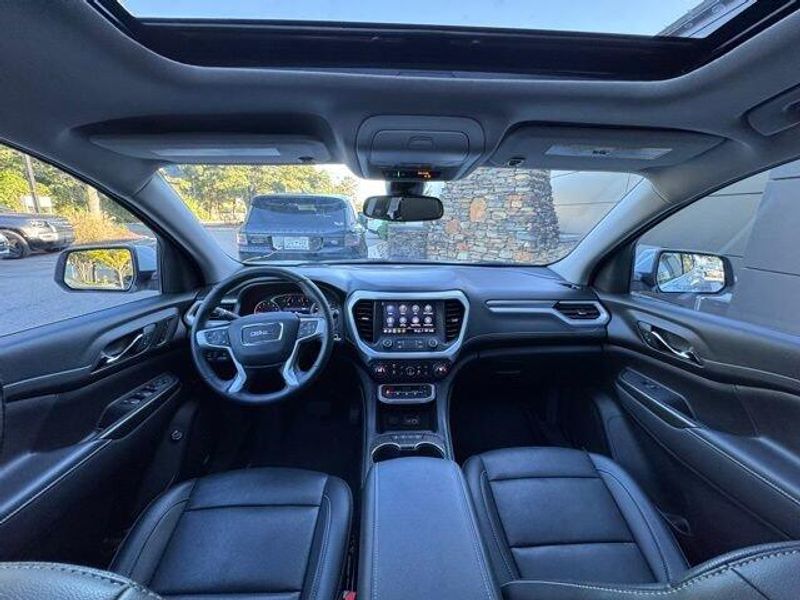 Used 2023 GMC Acadia SLT