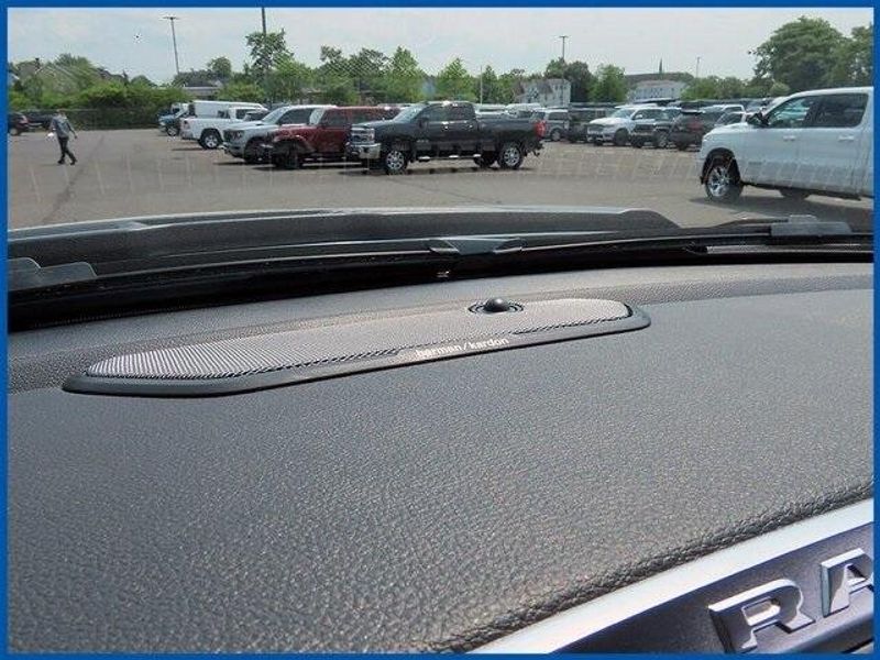 2025 RAM 1500 LaramieImage 20