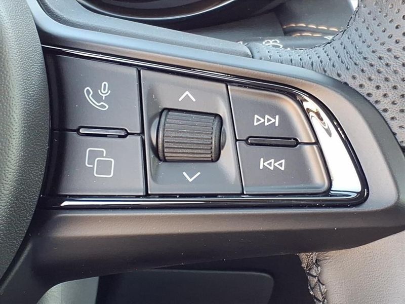 New 2026 Alfa Romeo Tonale Veloce AwdImage 18