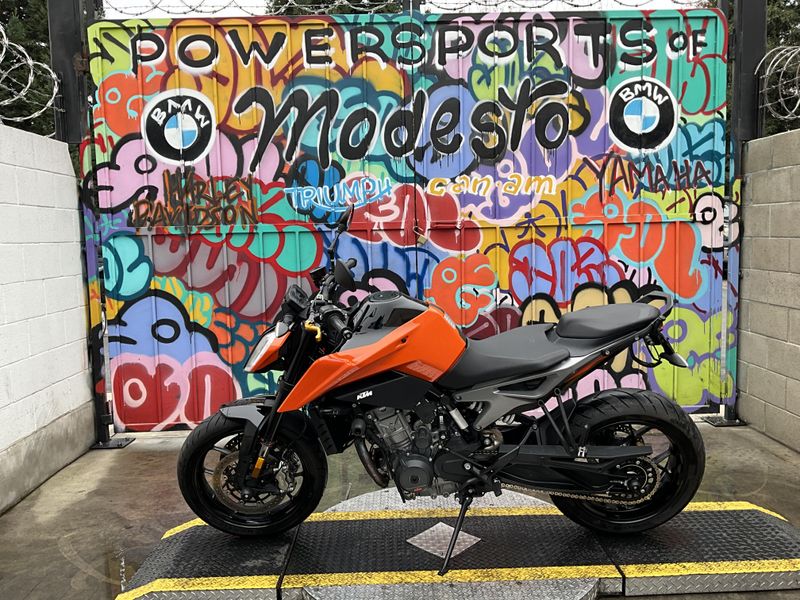 Used 2023 KTM Duke 790 Image 8