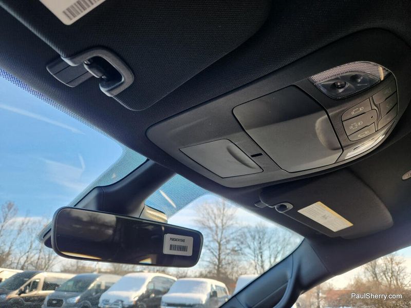 New 2026 Chrysler Voyager LX