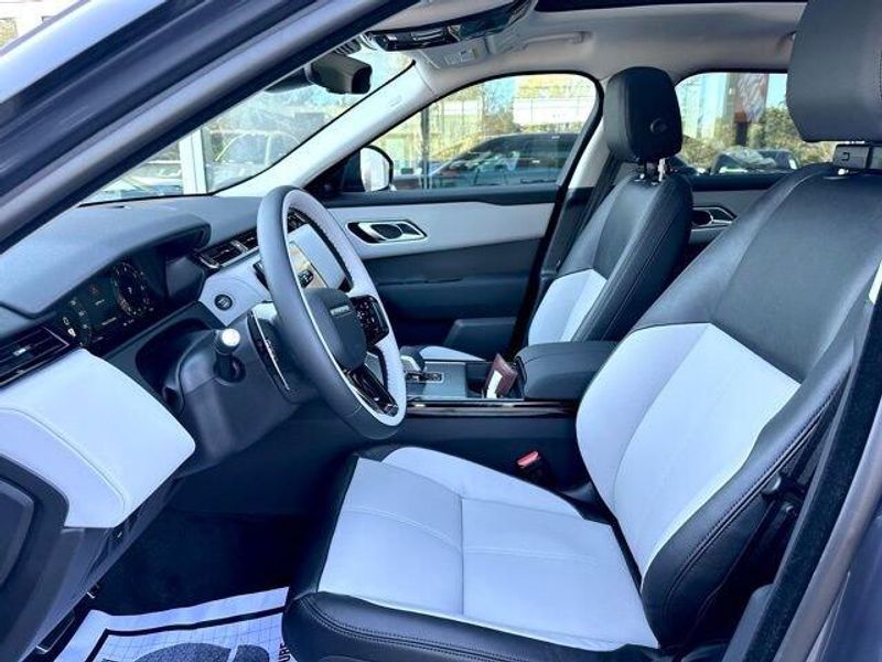 Used 2025 Land Rover Range Rover Velar Dynamic SE