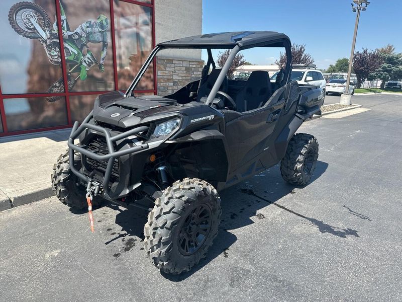New 2025 Can-Am COMMANDER XT 64 1000R 