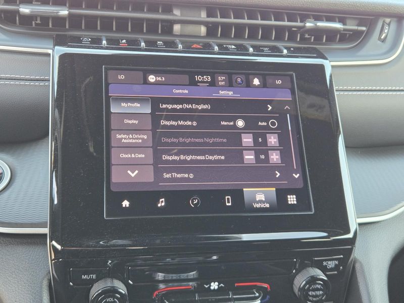 Used 2025 Jeep Grand Cherokee Laredo X 4x2