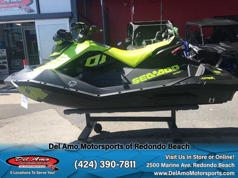 2023 Sea-Doo 65PE  in a MANTA GREEN exterior color. Del Amo Motorsports of Redondo Beach (424) 304-1660 delamomotorsports.com 