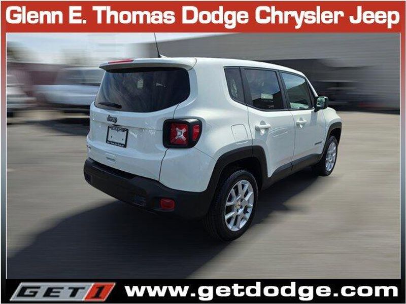 2023 Jeep Renegade Latitude Upland photo 6