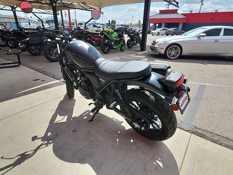 New 2025 Honda SCL500 Image 14