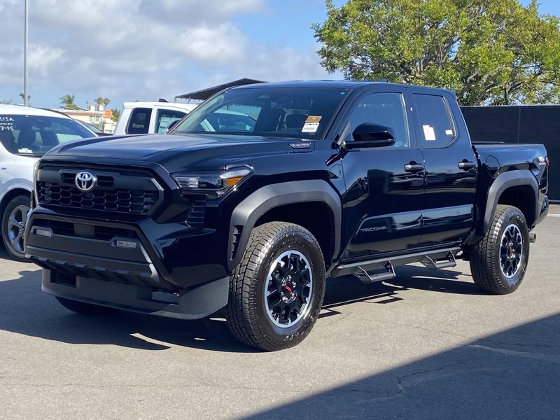 New 2025 Toyota Tacoma TRD Off Road HybridImage 6