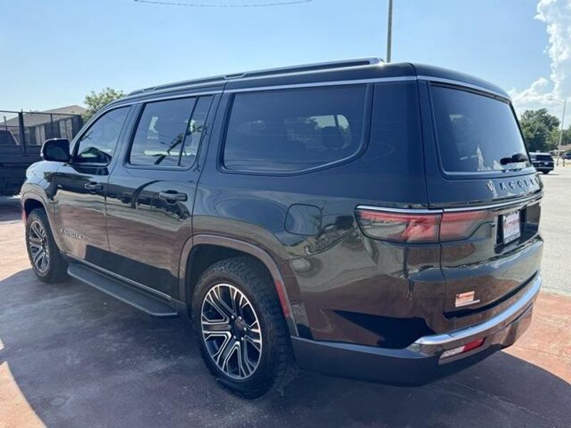 2022 Jeep Wagoneer Series IIIImage 8