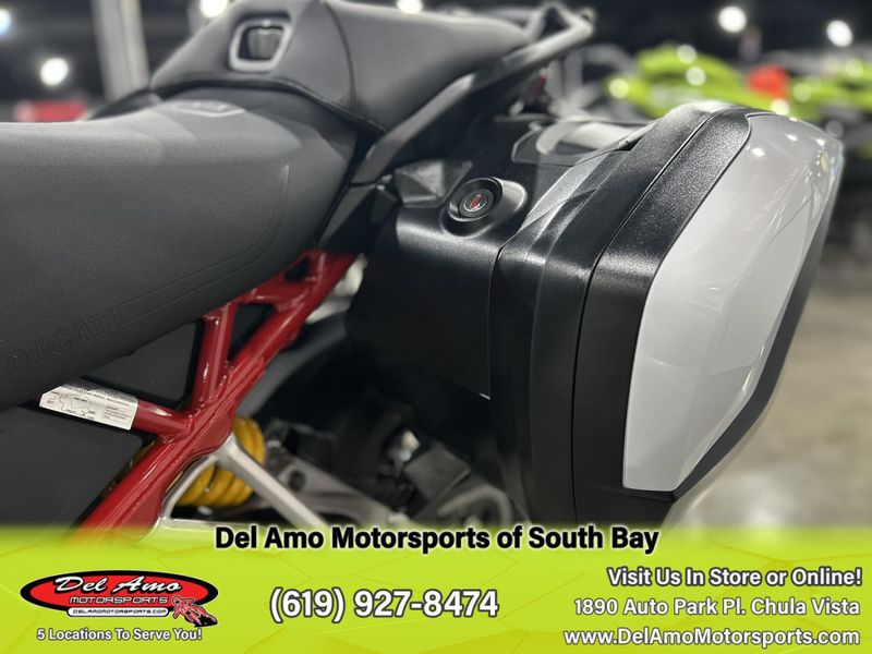 2024 Ducati MULTISTRADA V4 S TRAVEL & RADAR SPOKED WHEELS Image 11