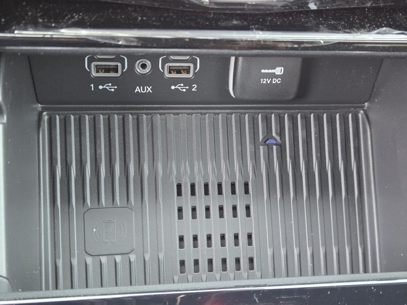 New 2026 Jeep Grand Cherokee Laredo Altitude 4x2