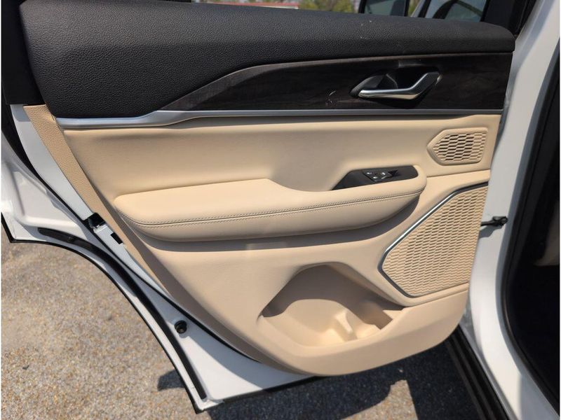 New 2026 Jeep Grand Cherokee Limited 4x4Image 31