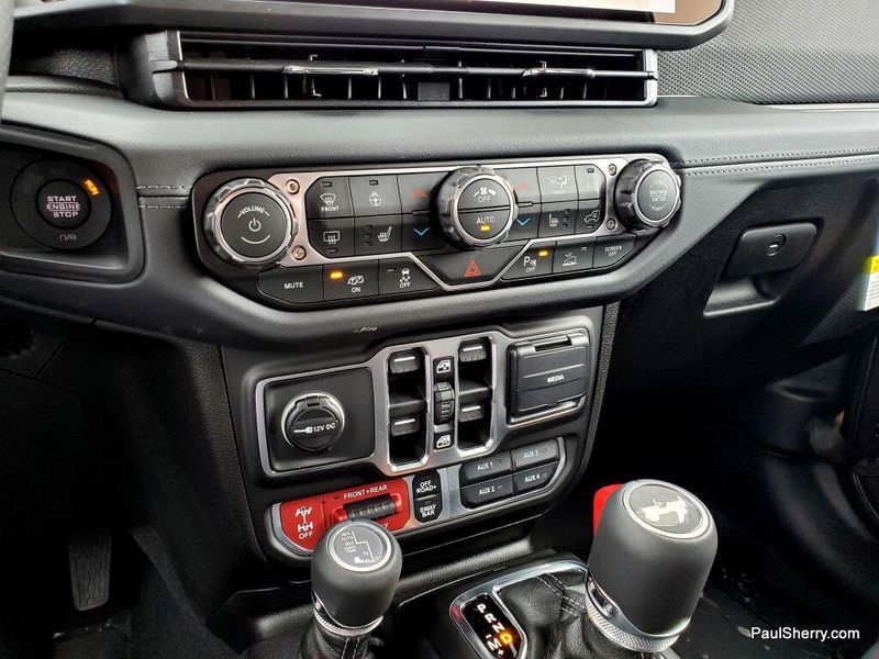 New 2026 Jeep Wrangler 4-door Moab 392