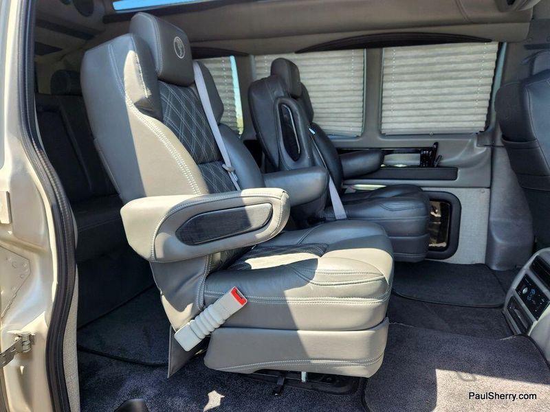 2023 Chevrolet Express Cargo Image 45