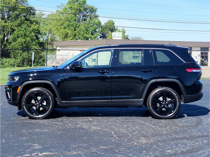 New 2027 Jeep Grand Cherokee Limited 4x4